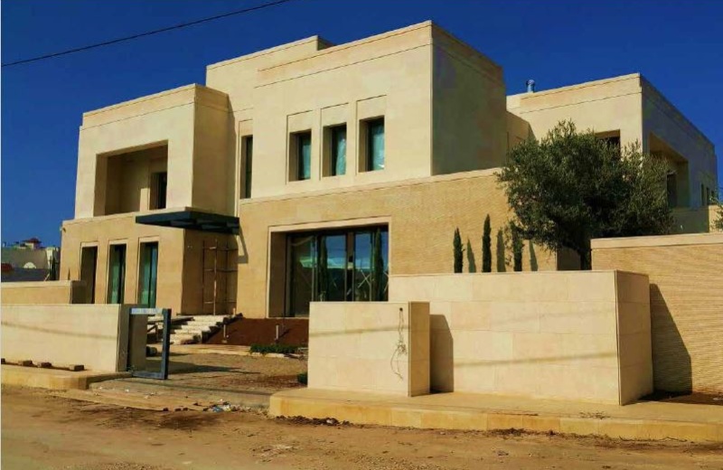 INSTALLATION OF HOT AND COLD WATER SYSTEM FOR A LUXURY VILLA OF 1200 M² IN AMMAN